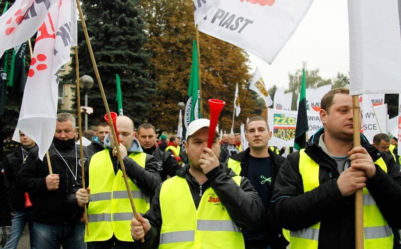 Ruda Slaska. Manifestacja przed KWK Pokoj. 13.10.2015