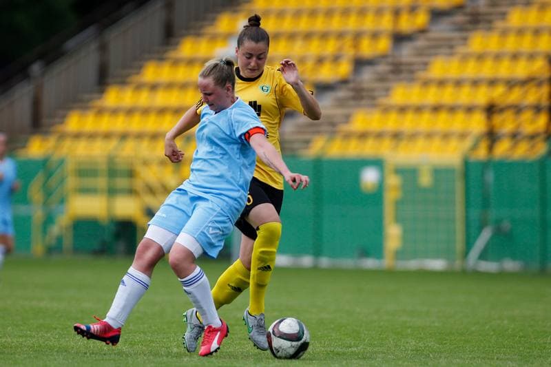 Football. Women's II Liga. GKS Katowice - Jaskolki Chorzow. 19.06.2016