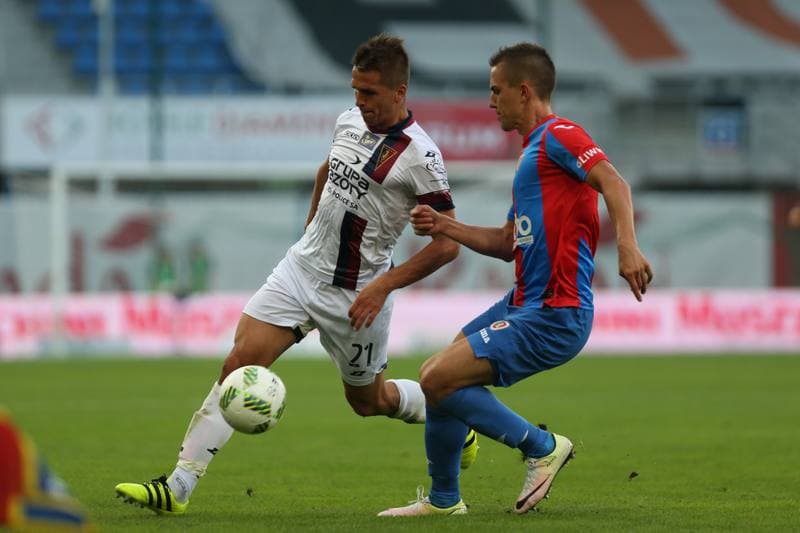 Football. Lotto Ekstraklasa. Piast Gliwice - Pogon Szczecin. 20.08.2016