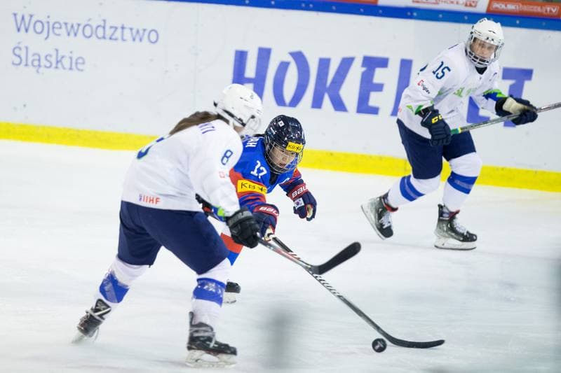 Ice Hockey. Women's World Championship Division 1 Group B. Korea - Slovenia. 12.04.2022