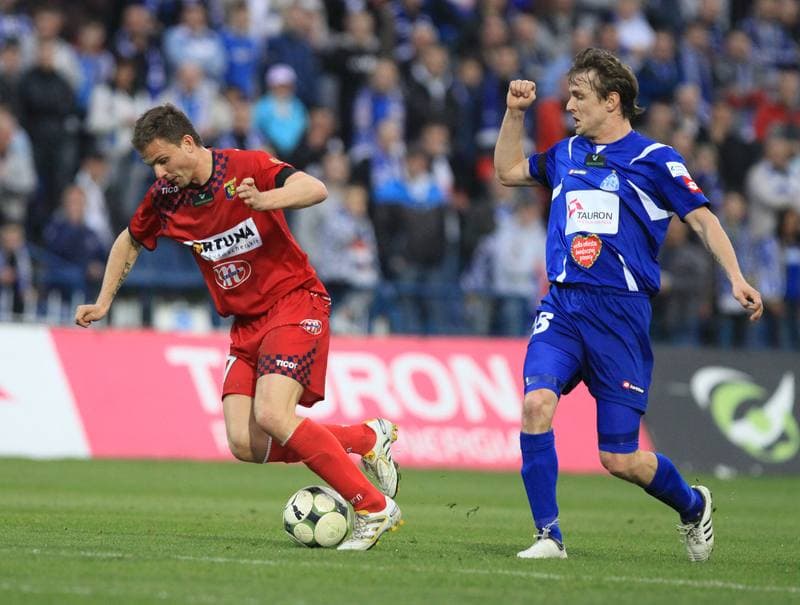 Football. Ekstraklasa. Ruch Chorzow - Odra Wodzislaw. 20.04.2010