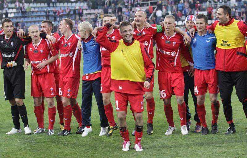 Football. T-Mobile Ekstraklasa. Gornik Zabrze - Lech Poznan. 10.03.2013