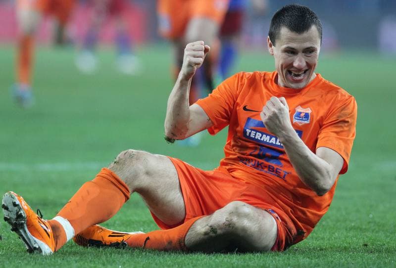 Football. I liga. Piast Gliwice - Termalica Bruk-Bet Nieciecza. 13.04.2012