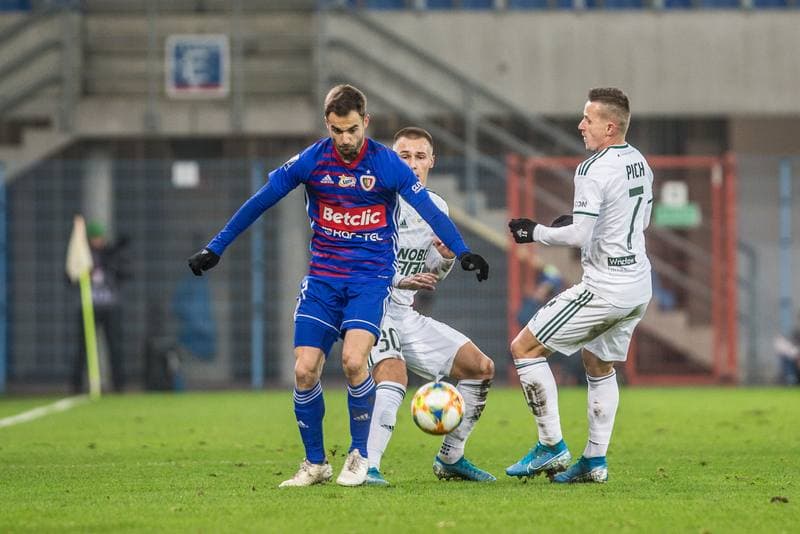 Football. PKO BP Ekstraklasa. Piast Gliwice - Slask Wroclaw. 30.11.2019