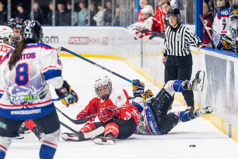 Ice Hockey. EWHL. Polska - MAC Budapeszt. 16.10.2022