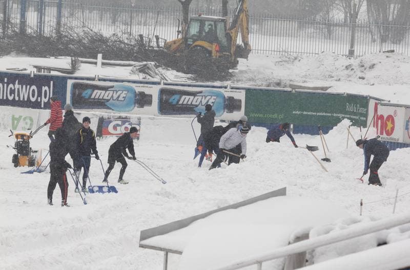 Football. Gornik Zabrze. Training. 17.02.2012