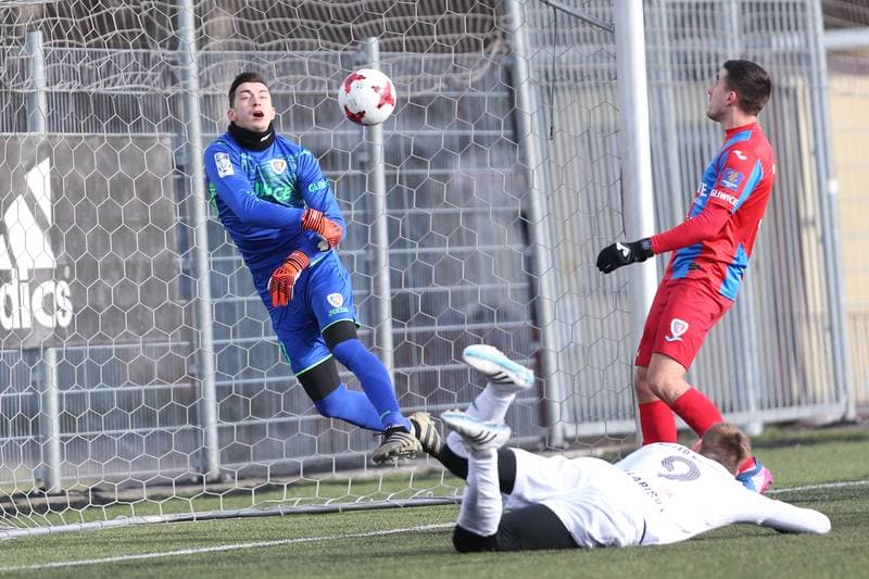 Football. Sparing. MFK Karvina - Piast Gliwice. 20.01.2018