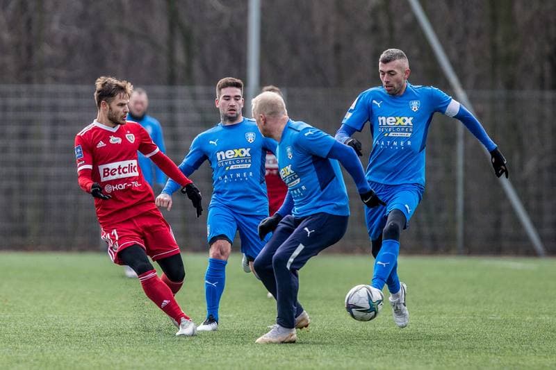 Football. Sparing. Piast Gliwice - LKS Goczalkowice Zdroj. 15.01.2022