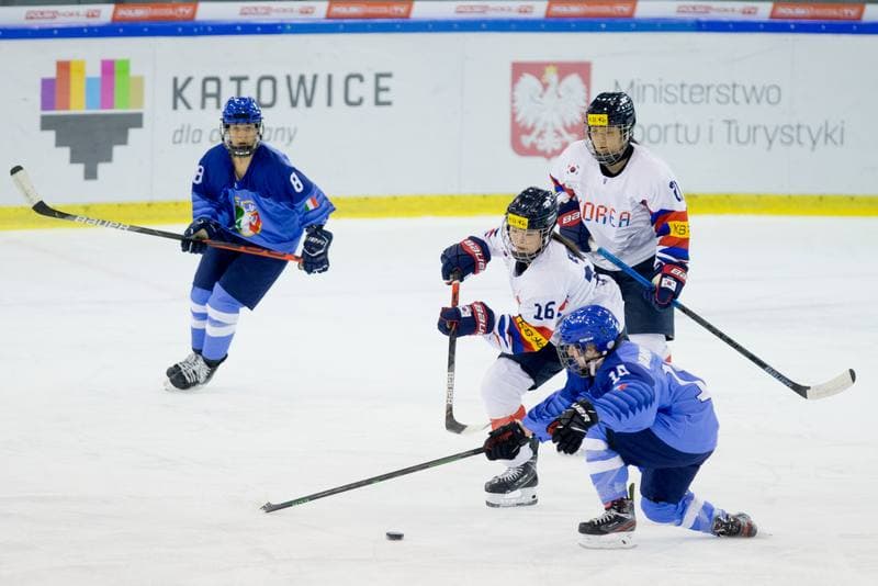 Ice Hockey. Women's World Championship Division 1 Group B. Italy - Korea. 14.04.2022