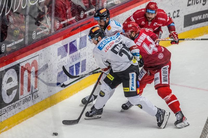 Ice Hockey. Tipsport Extraliga. HC Ocelari Trinec - HC Sparta Praha. 19.04.2022