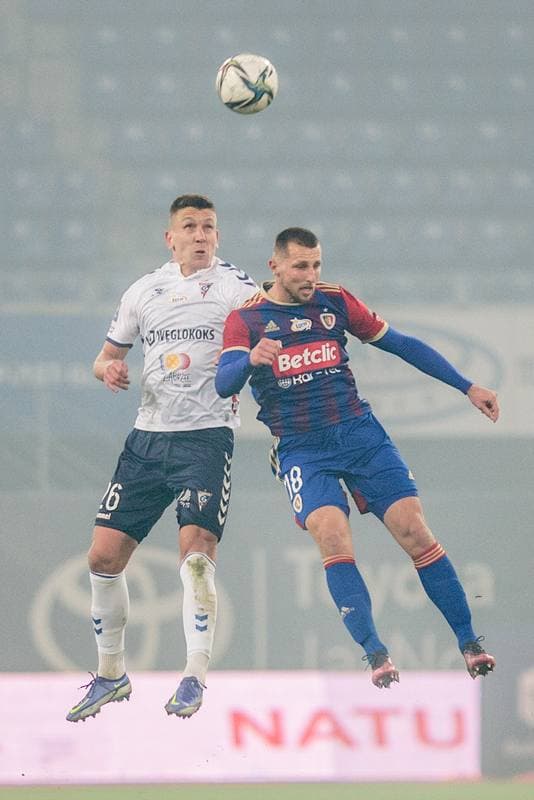 Football. PKO BP Ekstraklasa. Piast Gliwice - Gornik Zabrze. 26.02.2022