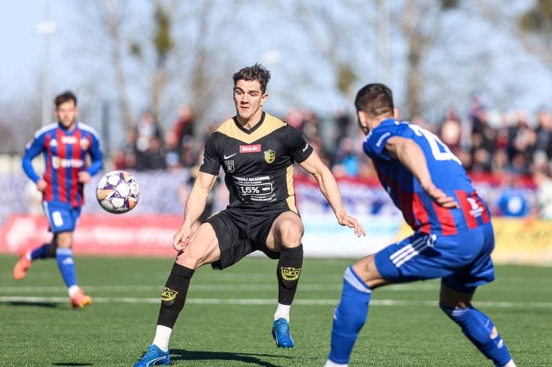 Football. Betclic II Liga. Polonia Bytom - GKS Jastrzebie. 16.03.2025