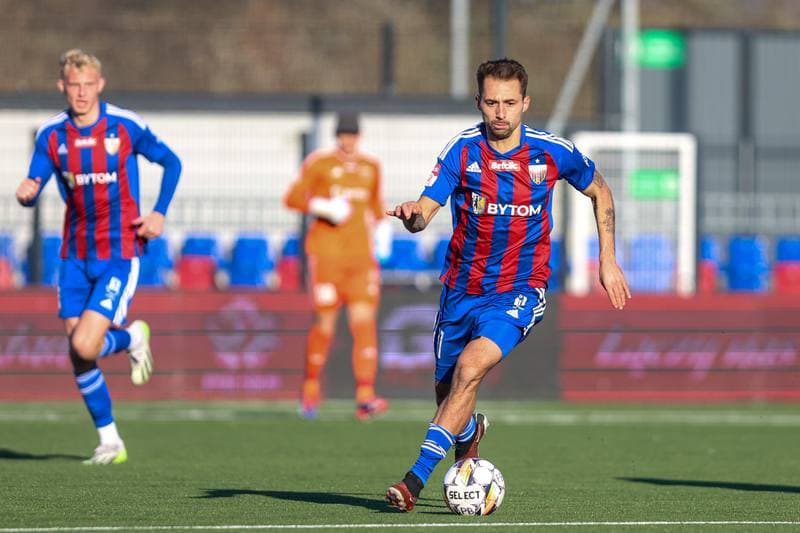Football. Betclic II Liga. Polonia Bytom - Pogon Grodzisk Mazowiecki. 16.11.2024
