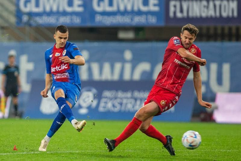 Football. PKO BP Ekstraklasa. Piast Gliwice - Widzew Lodz. 10.10.2022