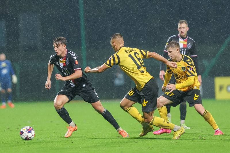 Football. Fortuna I Liga. GKS Katowice - Polonia Warszawa. 27.10.2023
