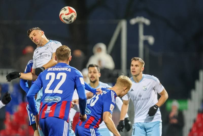 Football. II Liga. Polonia Bytom - Kotwica Kolobrzeg. 18.11.2023