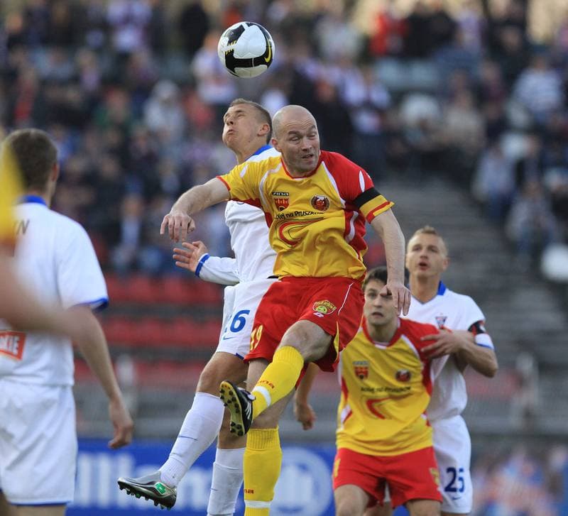 Football. I liga. Gornik Zabrze - Znicz Pruszkow. 24.04.2010