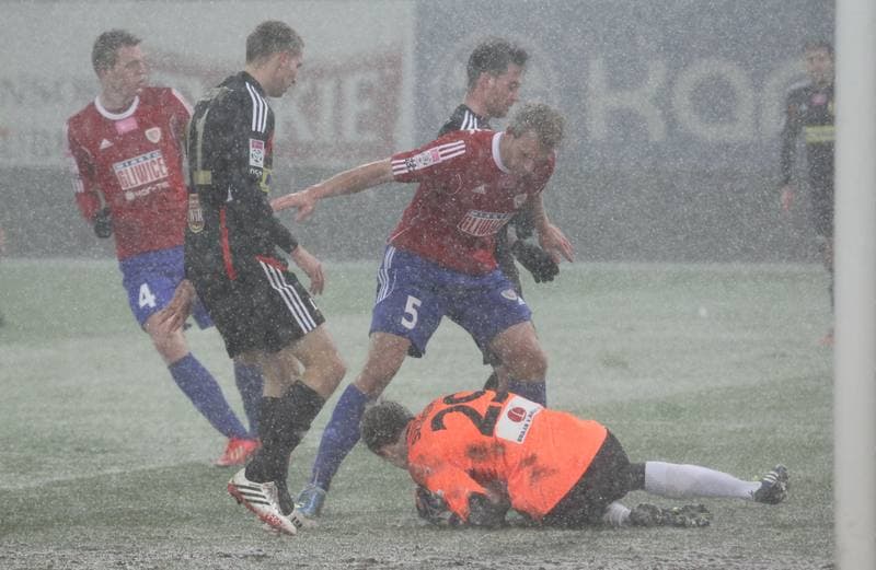 Football. PKO BP Ekstraklasa. Piast Gliwice - Korona Kielce. 24.10.2015