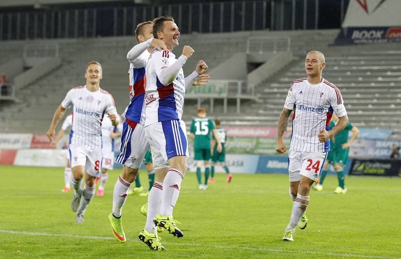 Football. T-Mobile Ekstraklasa. Gornik Zabrze - Slask Wroclaw. 18.10.2013