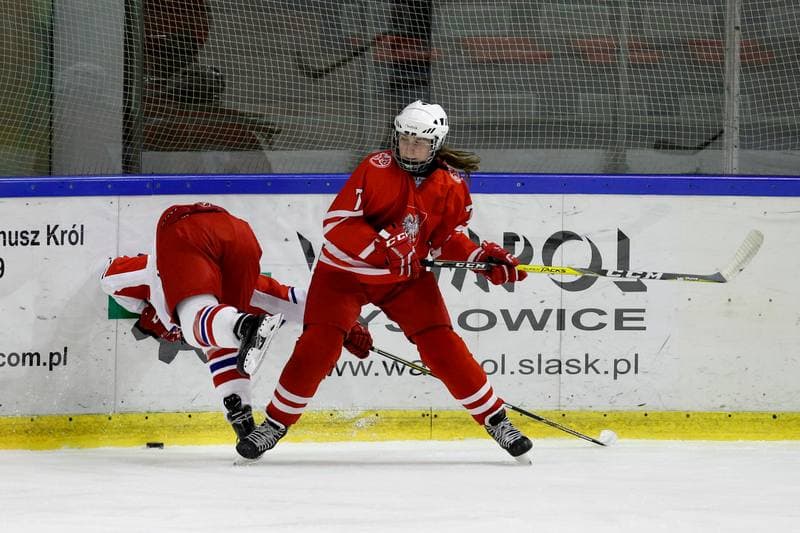 Ice Hockey. Women's U18 Olympic Hopes Tournament. Poland - Czech Republic. 15.12.2017