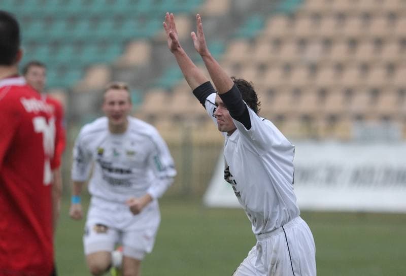 Football. II Liga. Rozwoj Katowice - Polonia Bytom. 16.11.2013