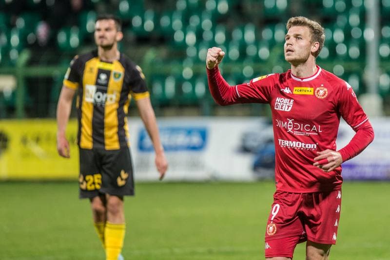 Football. Fortuna I Liga. GKS Katowice - Widzew Lodz. 06.04.2022