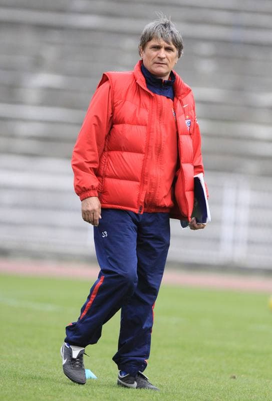 Football. Gornik Zabrze. Training. 30.03.2010