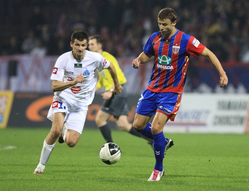 Football. Ekstraklasa. Polonia Bytom - Ruch Chorzow. 18.09.2010