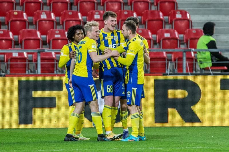 Football. Fortuna I Liga. GKS Tychy - Arka Gdynia. 07.04.2022