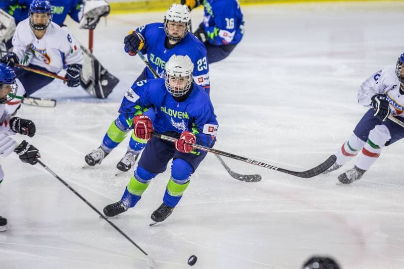 Ice Hockey. Women's World Championship Division 1B. Slovenia - Italy. 08.04.2022
