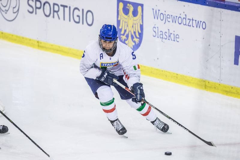 Ice Hockey. Women's World Championship Division 1B. Slovenia - Italy. 08.04.2022