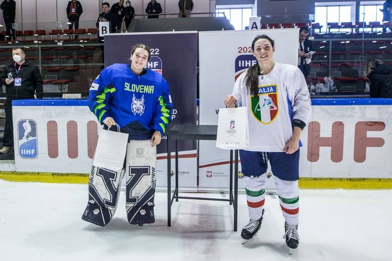 Ice Hockey. Women's World Championship Division 1B. Slovenia - Italy. 08.04.2022