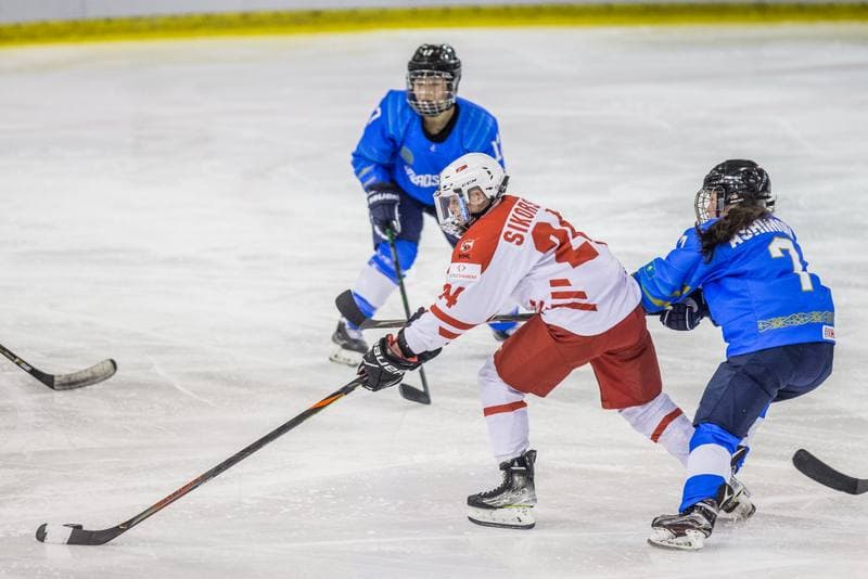 Ice Hockey. Women's World Championship Division 1B. Poland - Kazakhstan. 08.04.2022