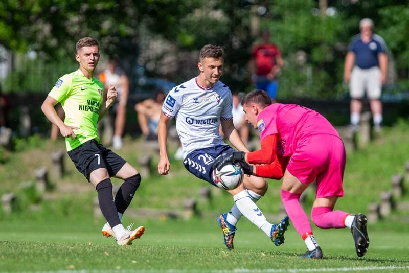 Football. Sparing. Gornik Zabrze - Puszcza Niepolomice. 24.06.2022
