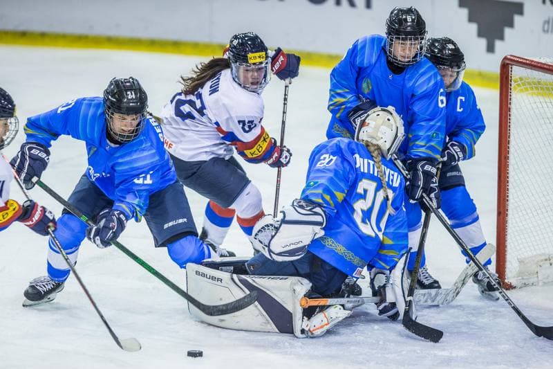 Ice Hockey. Women's World Championship Division 1B. Korea - Kazakhstan. 09.04.2022