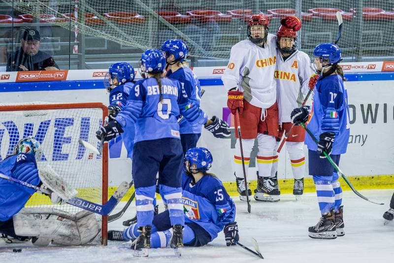 Ice Hockey. Women's World Championship Division 1 Group B. Italy - China. 09.04.2022