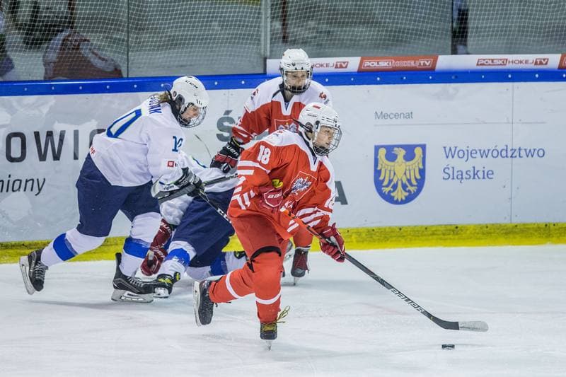 Ice Hockey. Women's World Championship Division 1B. Poland - Slovenia. 09.04.2022