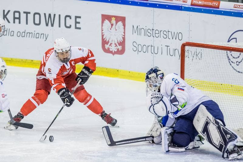Ice Hockey. Women's World Championship Division 1B. Poland - Slovenia. 09.04.2022