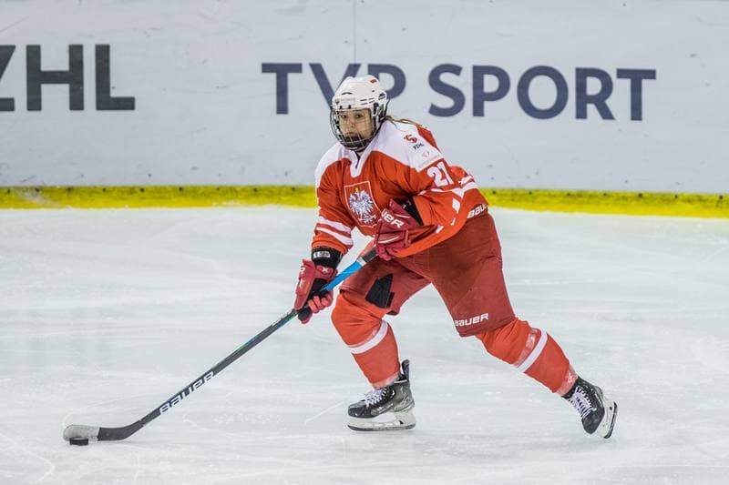 Ice Hockey. Women's World Championship Division 1B. Poland - Slovenia. 09.04.2022