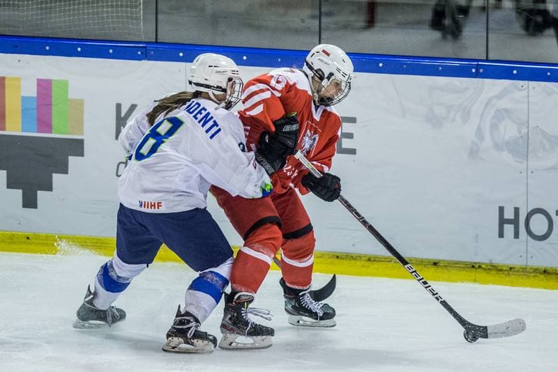 Ice Hockey. Women's World Championship Division 1B. Poland - Slovenia. 09.04.2022