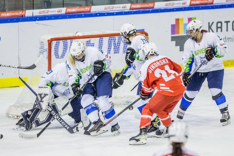 Ice Hockey. Women's World Championship Division 1B. Poland - Slovenia. 09.04.2022