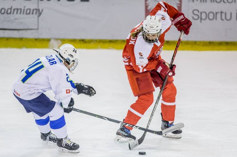 Ice Hockey. Women's World Championship Division 1B. Poland - Slovenia. 09.04.2022