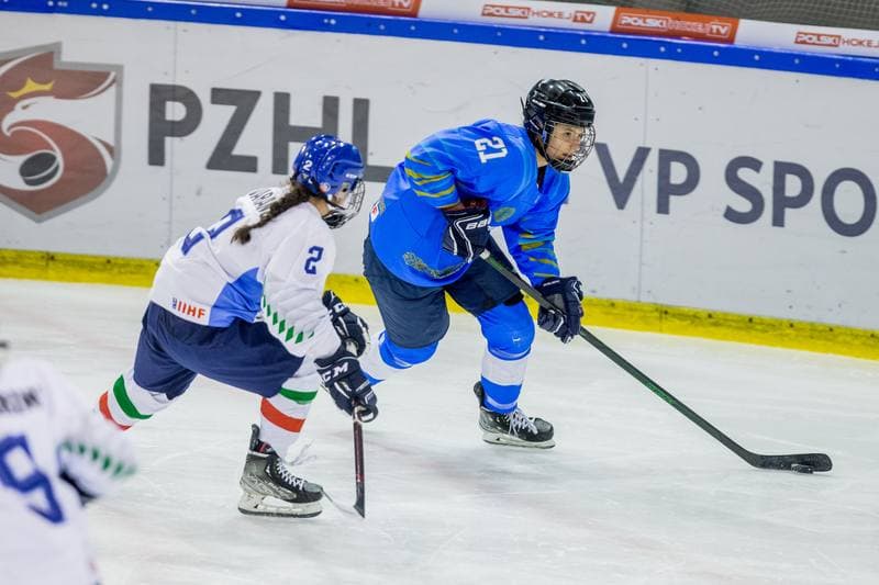 Ice Hockey. Women's World Championship Division 1 Group B. Italy - Kazakhstan. 11.04.2022