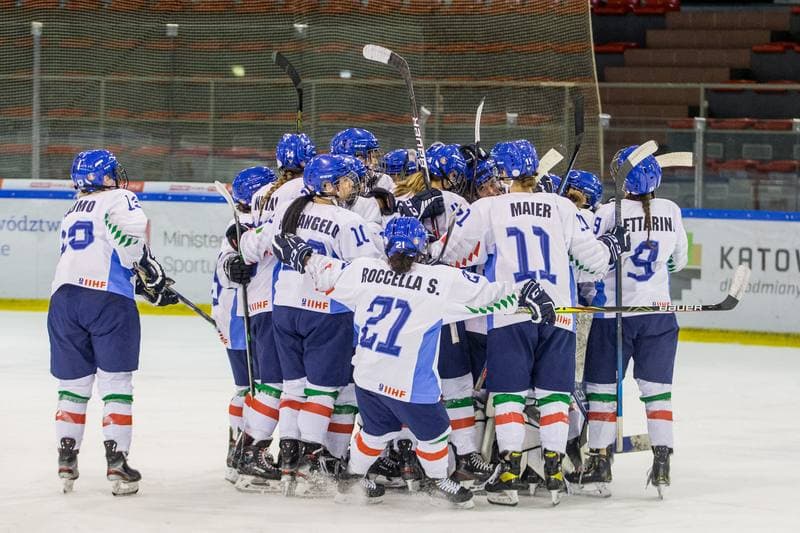 Ice Hockey. Women's World Championship Division 1 Group B. Italy - Kazakhstan. 11.04.2022