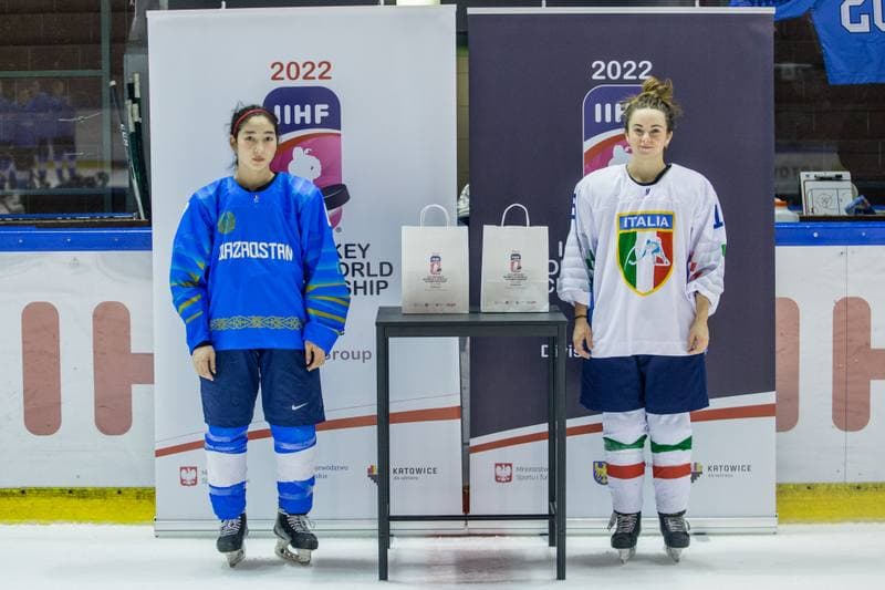 Ice Hockey. Women's World Championship Division 1 Group B. Italy - Kazakhstan. 11.04.2022