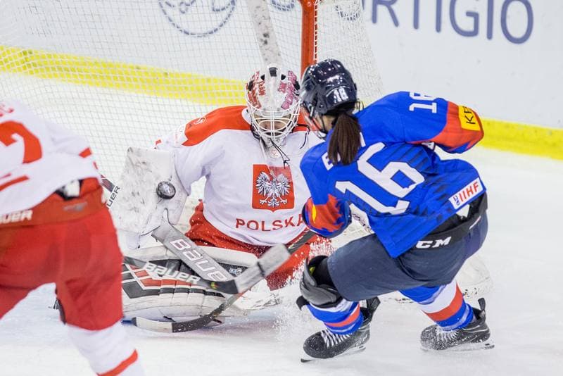 Ice Hockey. Women's World Championship Division 1B. Korea - Poland. 11.04.2022