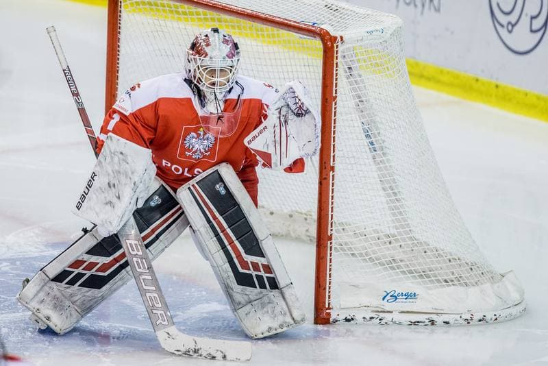 Ice Hockey. Women's World Championship Division 1B. Poland - Slovenia. 09.04.2022