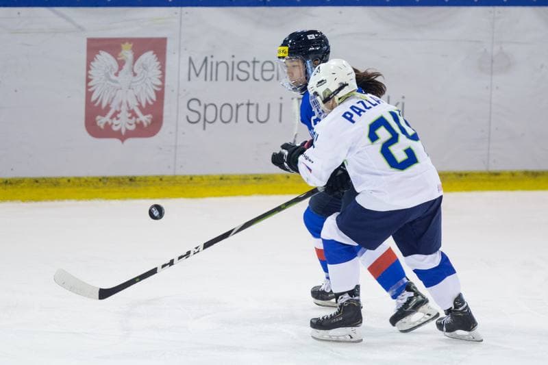 Ice Hockey. Women's World Championship Division 1 Group B. Korea - Slovenia. 12.04.2022