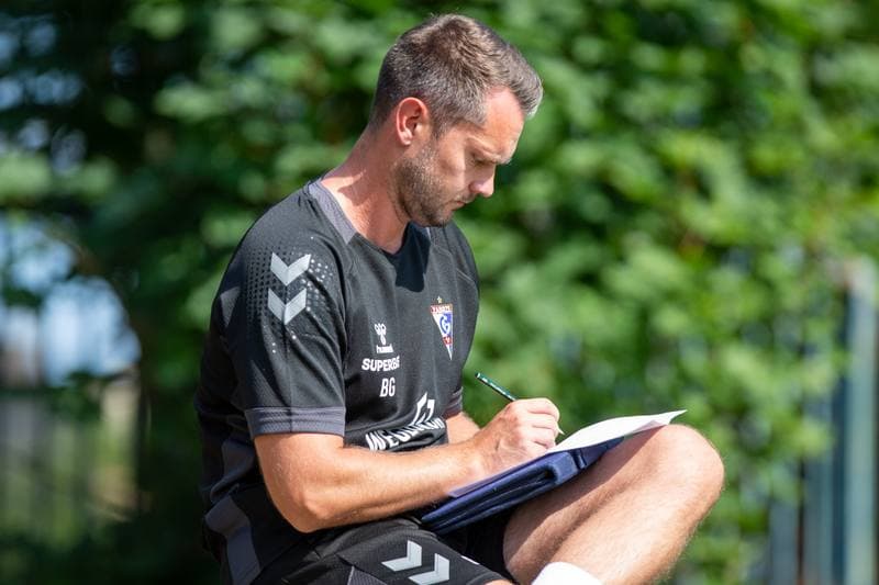 Football. Sparing. Gornik Zabrze - Puszcza Niepolomice. 24.06.2022