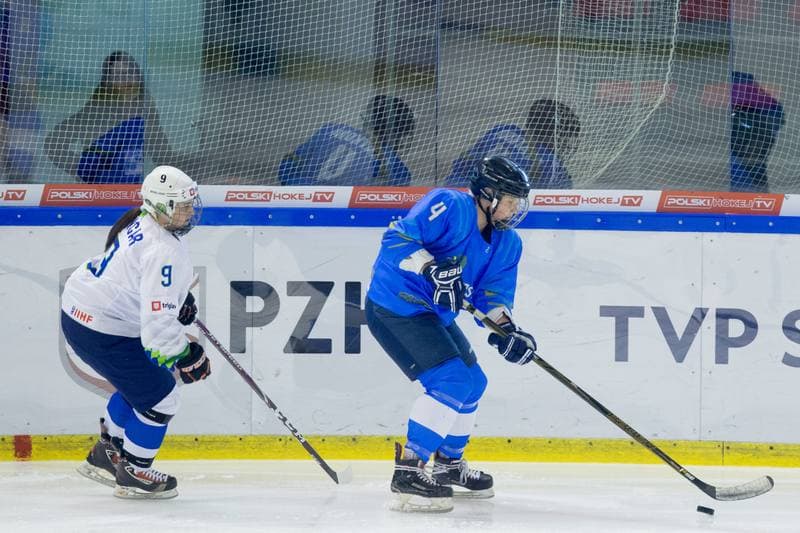 Ice Hockey. Women's World Championship Division 1B. Kazakhstan - Slovenia. 14.04.2022